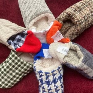 New Merippa Room Shoes Size L